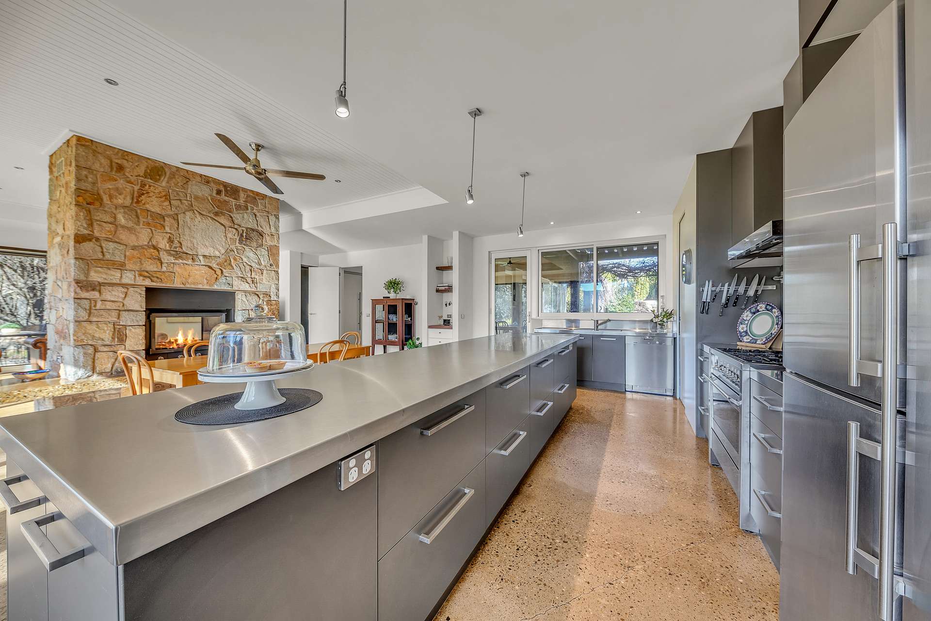 280 Hughes Lane, Eurobin For Sale by Farmbuy.com - image 13