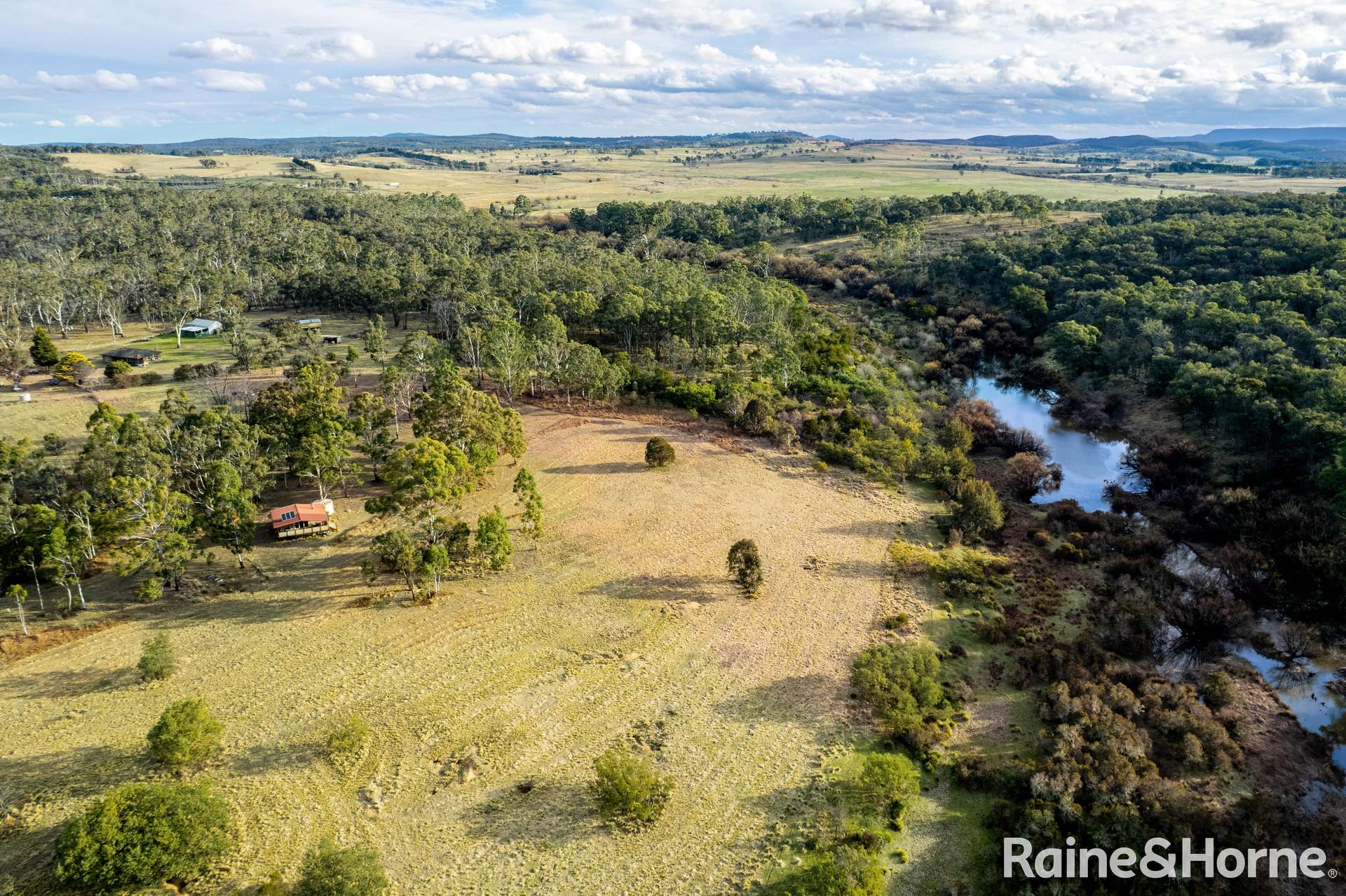 533 Canyonleigh Road, Brayton For Sale by Farmbuy.com - image 17