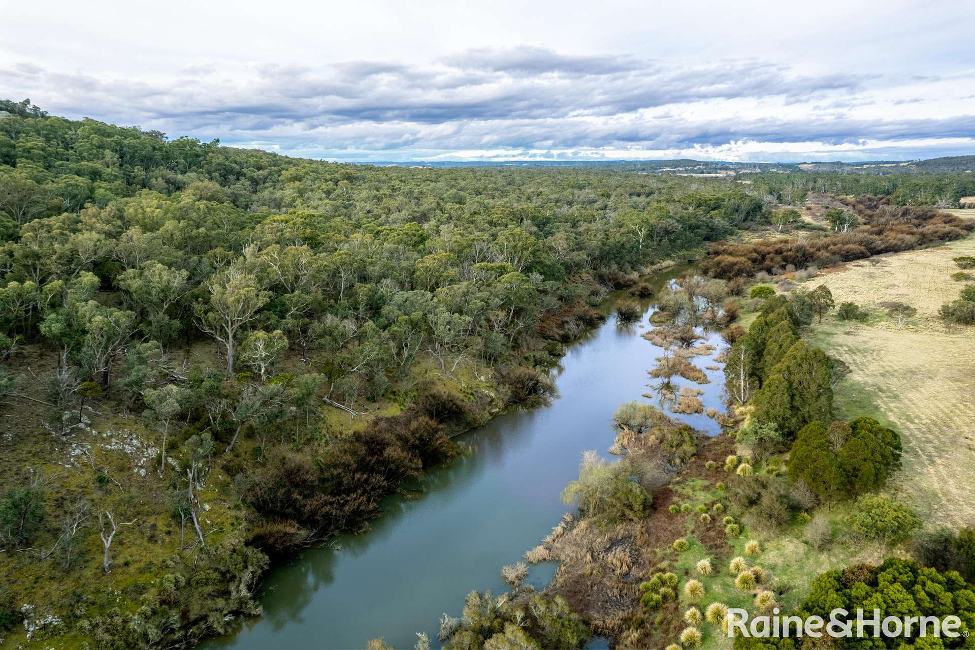 533 Canyonleigh Road, Brayton For Sale by Farmbuy.com - image 2