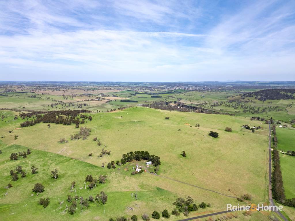 4 Moona Plains Road, Walcha NSW 2354