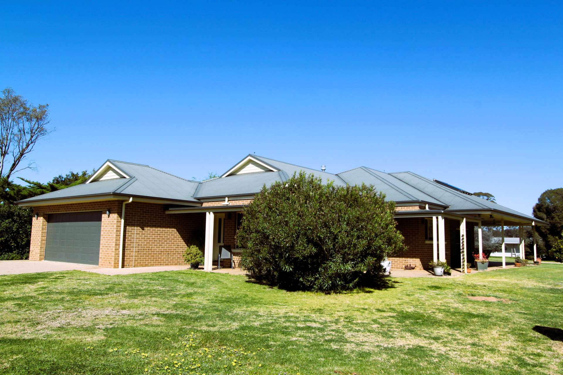 42 Katamatite-Nathalia Road, Katamatite For Sale by Farmbuy.com - image 4