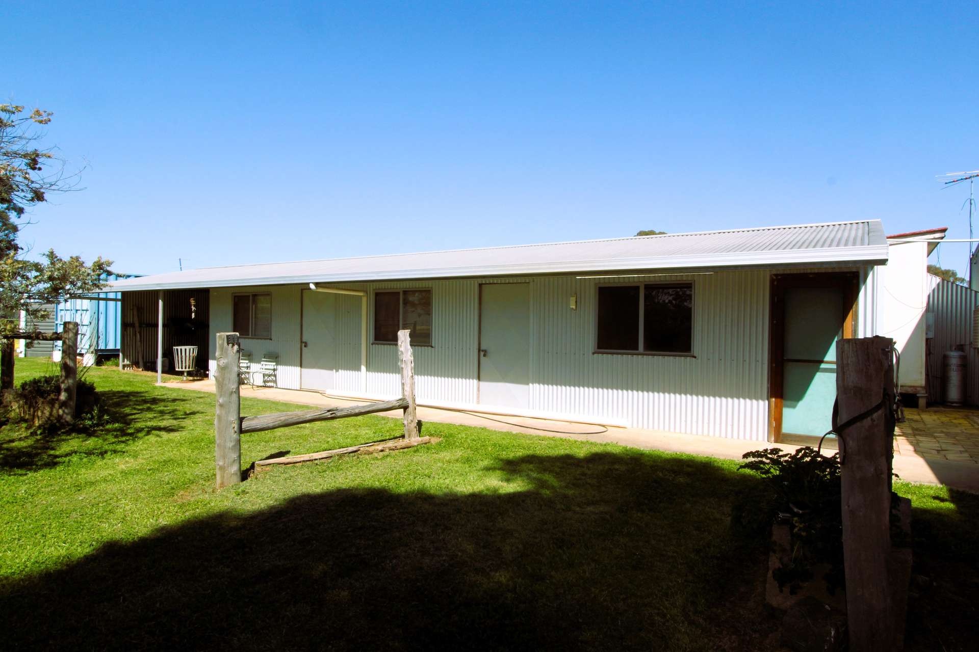 42 Katamatite-Nathalia Road, Katamatite For Sale by Farmbuy.com - image 22