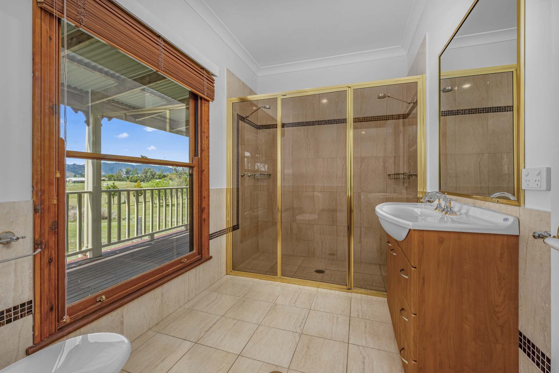 5 Forbesdale Close, Forbesdale Via, Gloucester Sold by Farmbuy.com - image 17