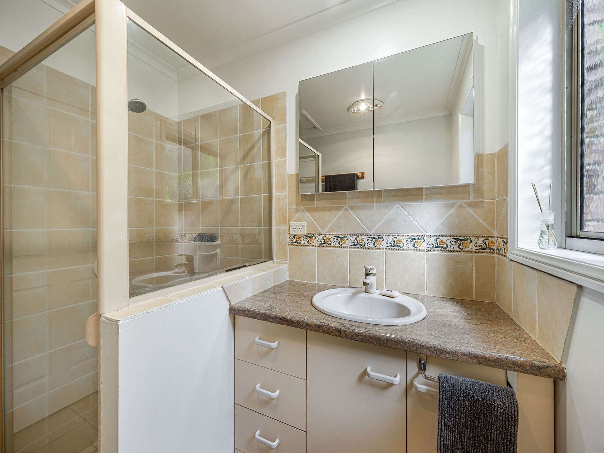 16 Ruddle Drive, Reesville For Sale by Farmbuy.com - image 20