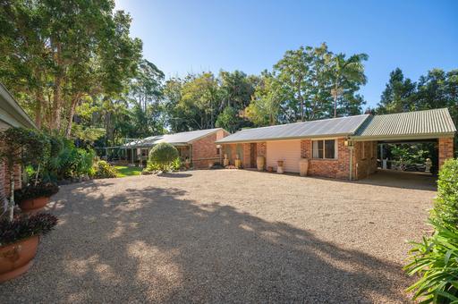 Farm For Sale - QLD - Reesville - 4552 - PEACE AND PRIVACY - SPACIOUS HOME & COTTAGE 