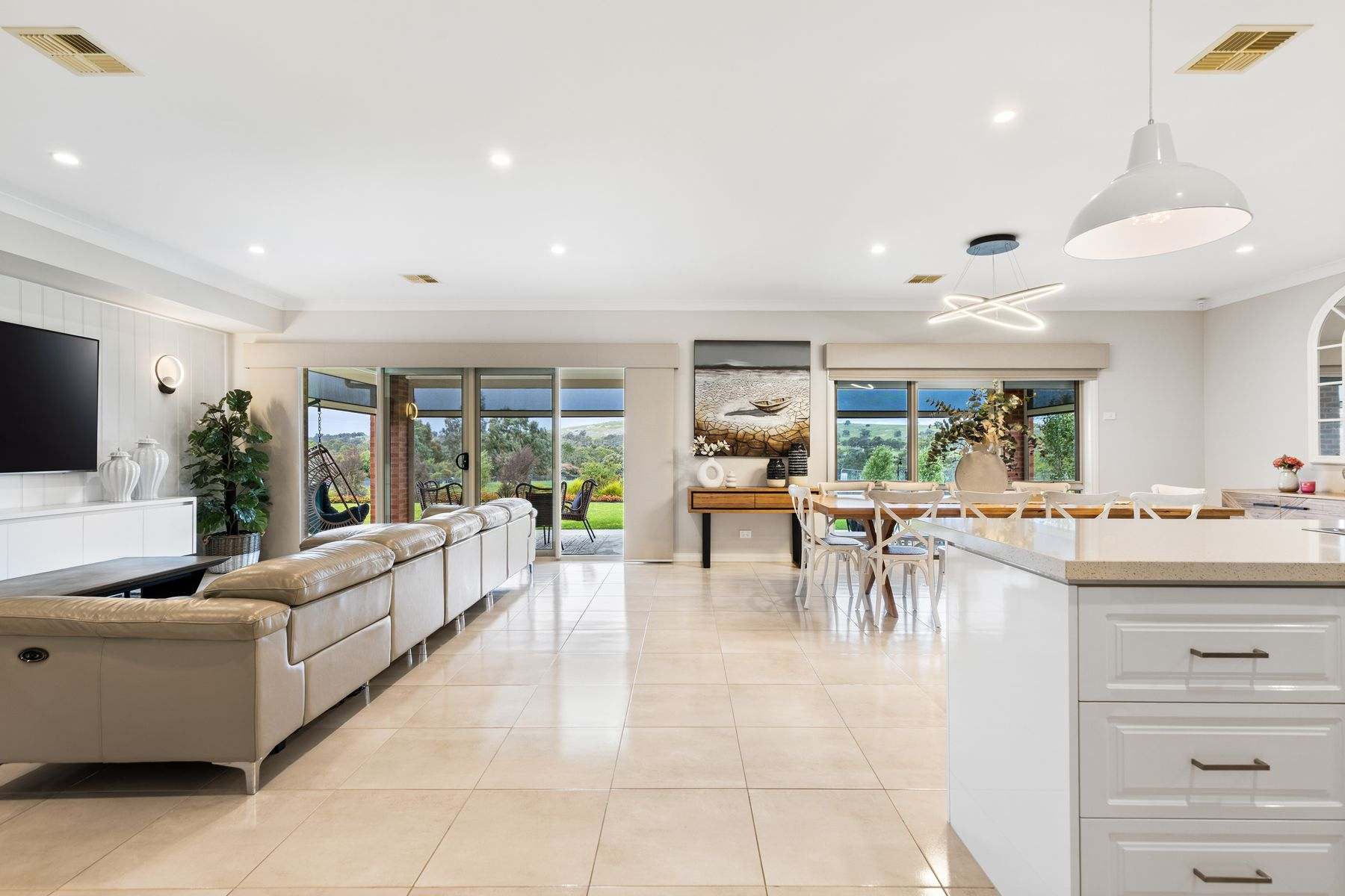 52 Sunrise Crescent, Lockwood South For Sale by Farmbuy.com - image 10