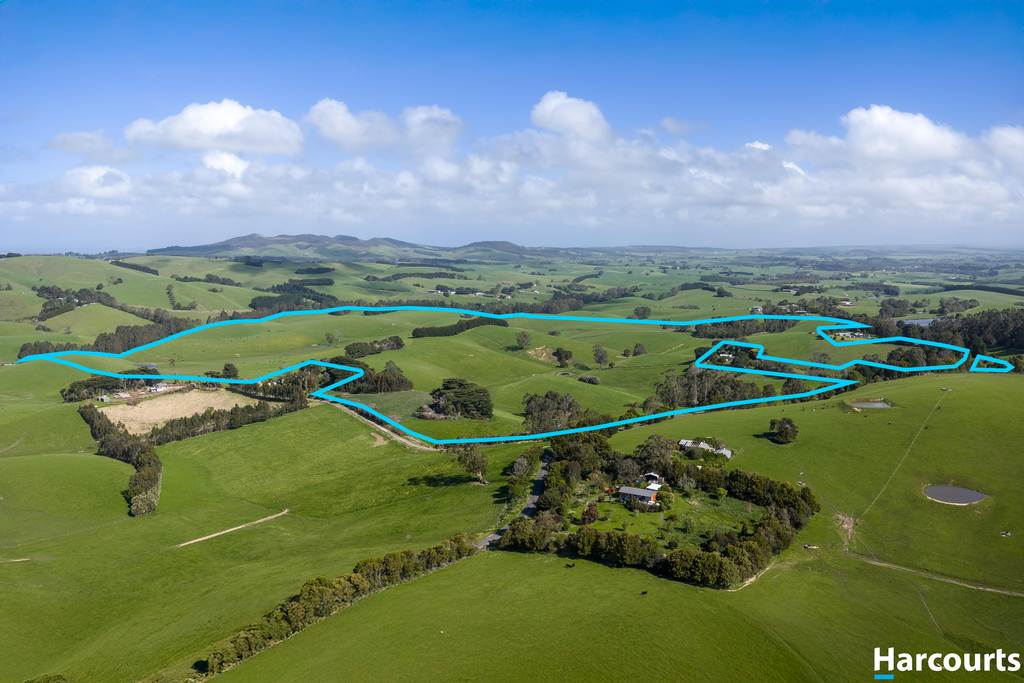 715 Falls Road, Fish Creek VIC 3959