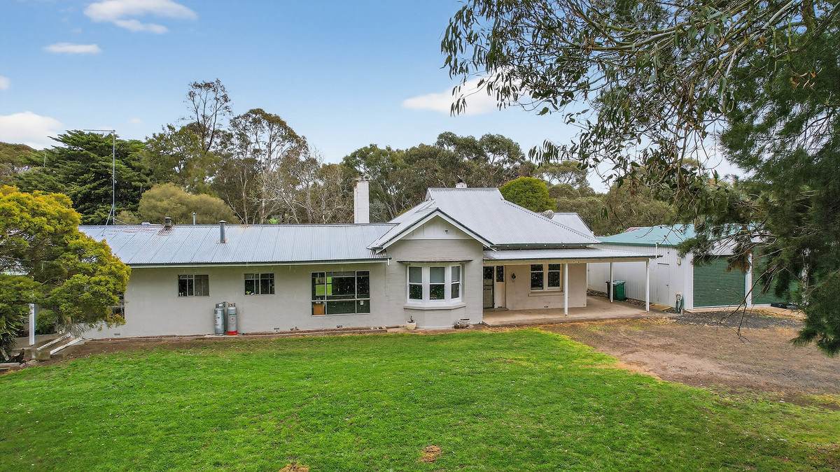 649 Coleraine - Balmoral Road, Wootong Vale For Sale by Farmbuy.com - image 1