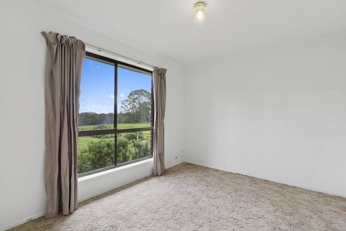 1349 Glenelg Highway, Smythesdale For Sale by Farmbuy.com - image 12