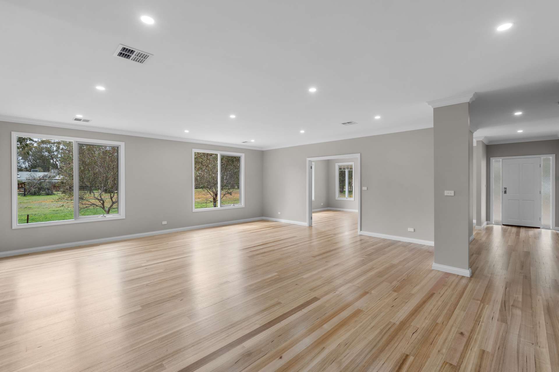 14 Maxfield Street, Longwood For Sale by Farmbuy.com - image 9