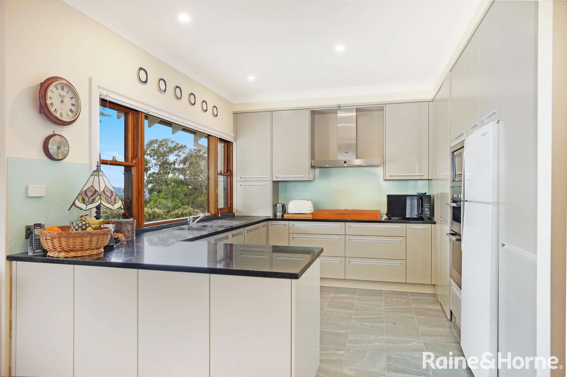 11 Alexandra Crescent, Bowral For Sale by Farmbuy.com - image 9