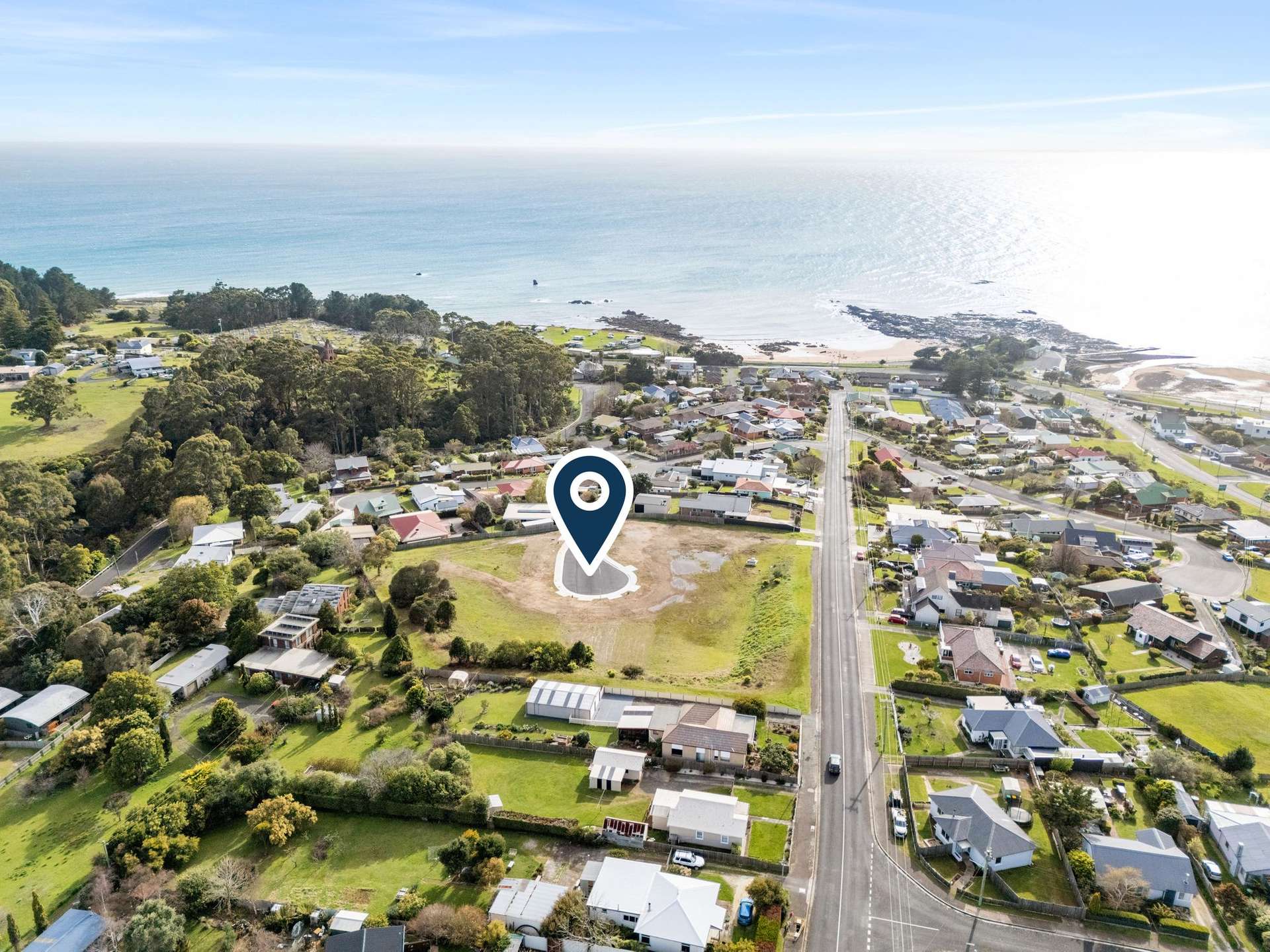 13 Walton Street - "Penguin Panorama" Subdivision, Penguin For Sale by Farmbuy.com - image 2