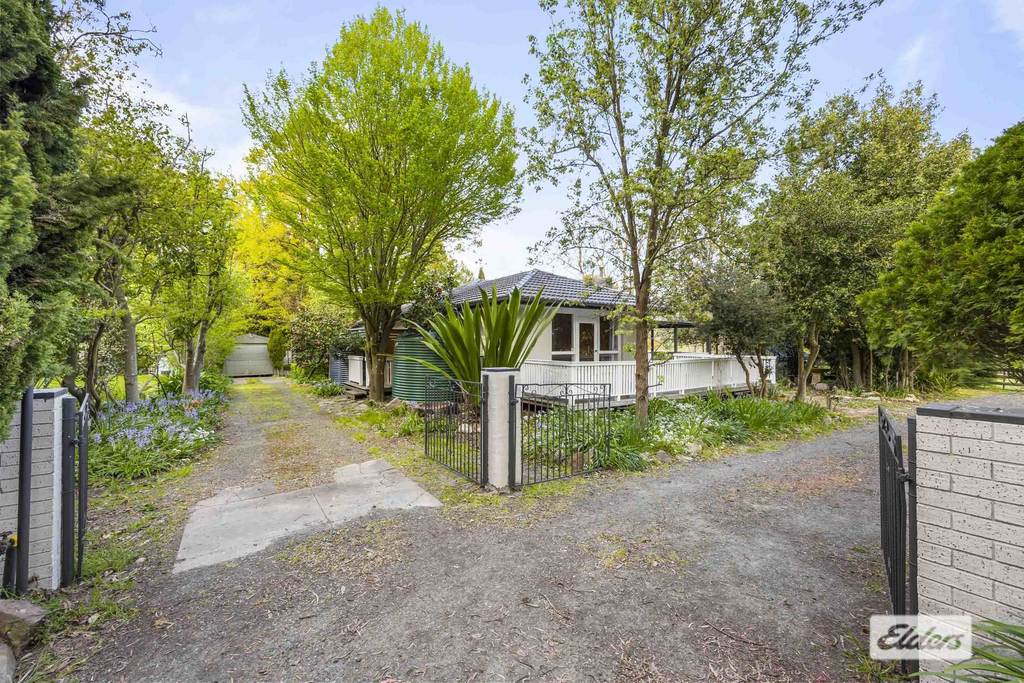 180 Mount Cole Road, Warrak VIC 3377