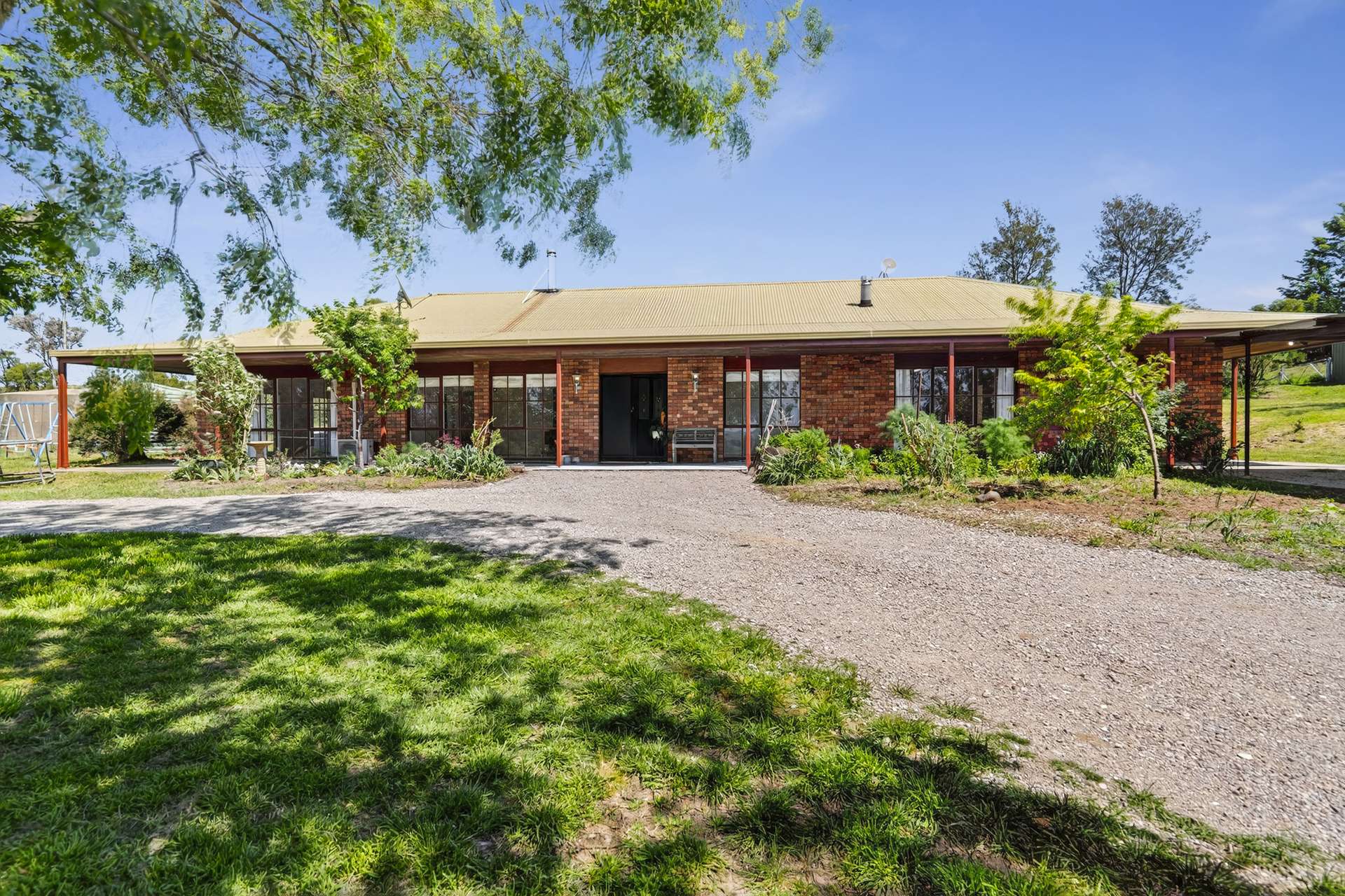 40 Gap Road, Parkesbourne Sold by Farmbuy.com - image 2