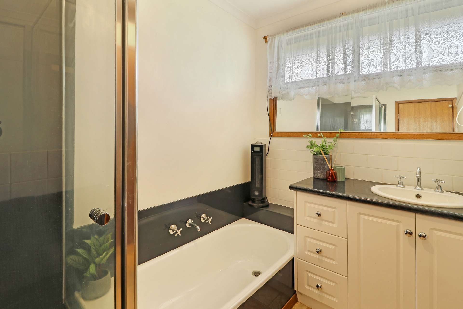395 Ancona Road, Ancona For Sale by Farmbuy.com - image 9