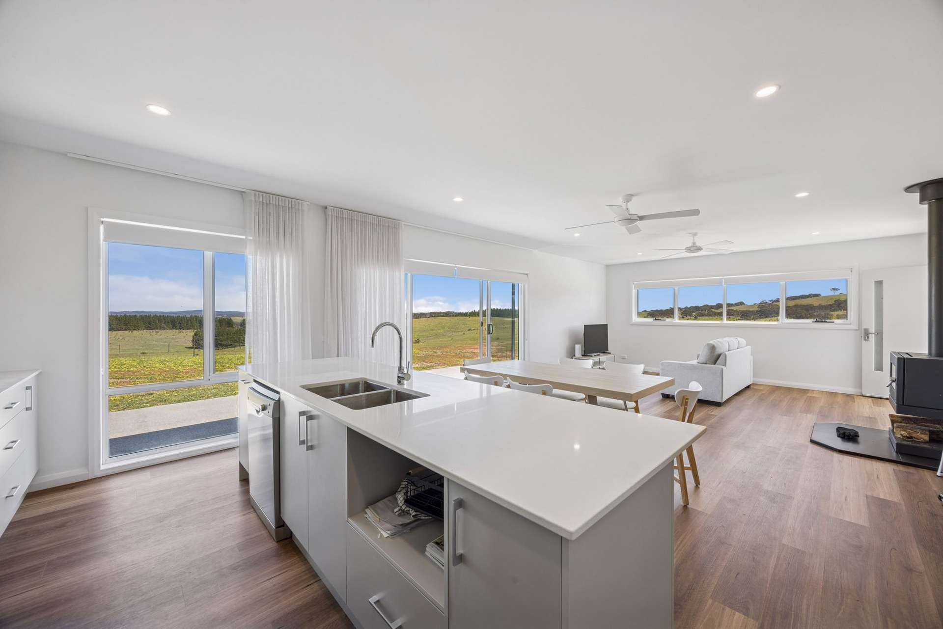 "Four Points Farm" Berrebangelo Road, Yass River Sold by Farmbuy.com - image 2