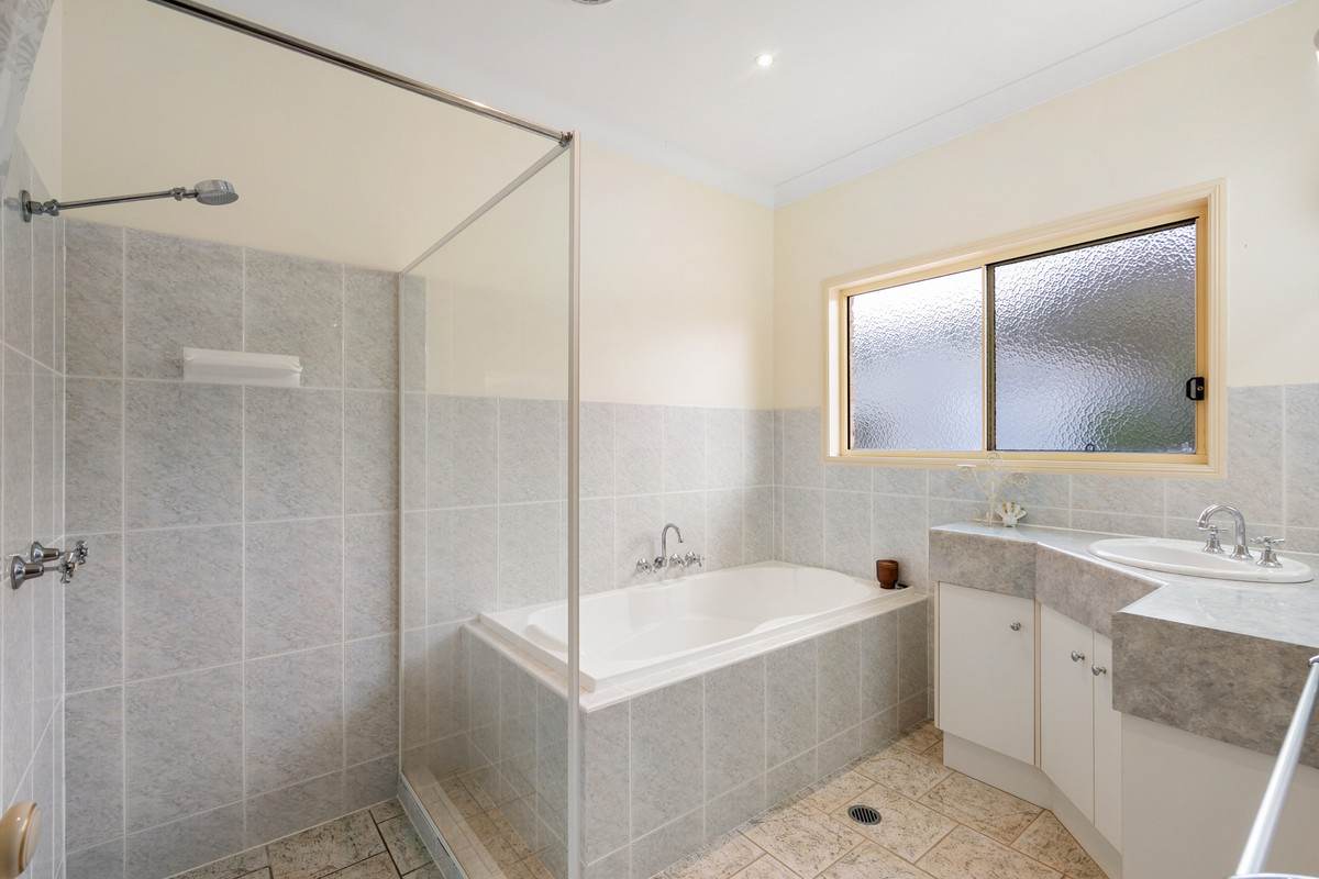 189 Priors Road, Rockmount Sold by Farmbuy.com - image 11