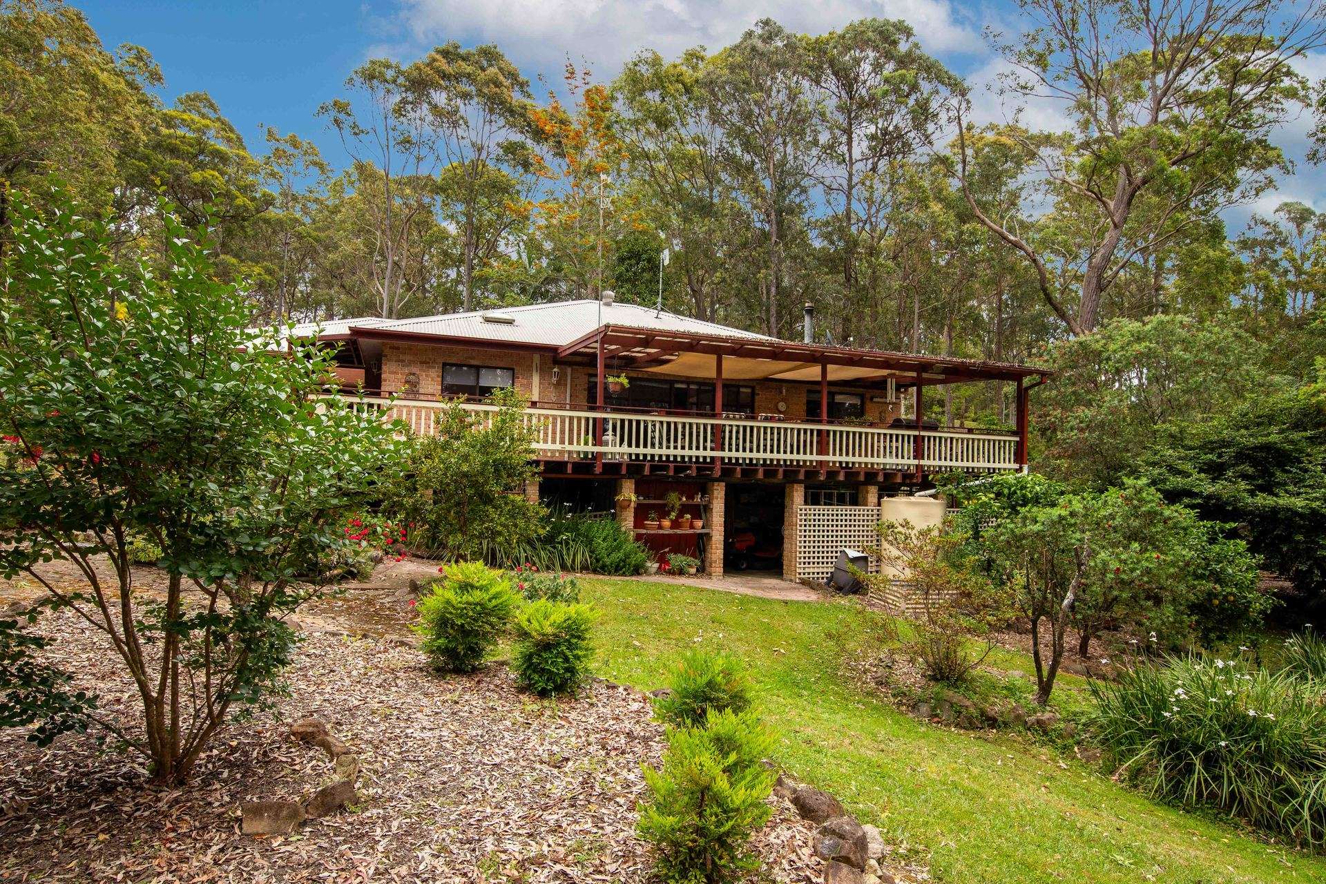 28 Burri Palm Way, Surfside Sold by Farmbuy.com - image 1