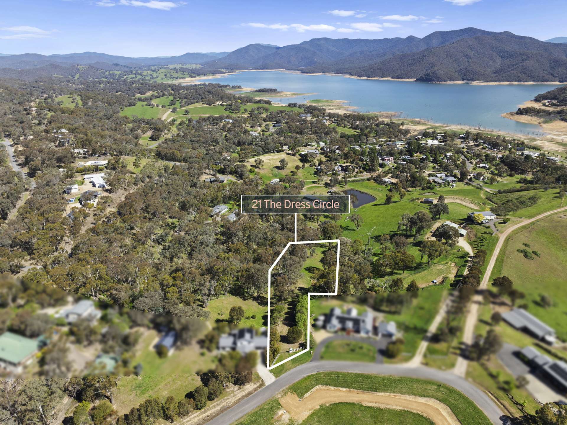 21 The Dress Circle, Mountain Bay For Sale by Farmbuy.com - image 1