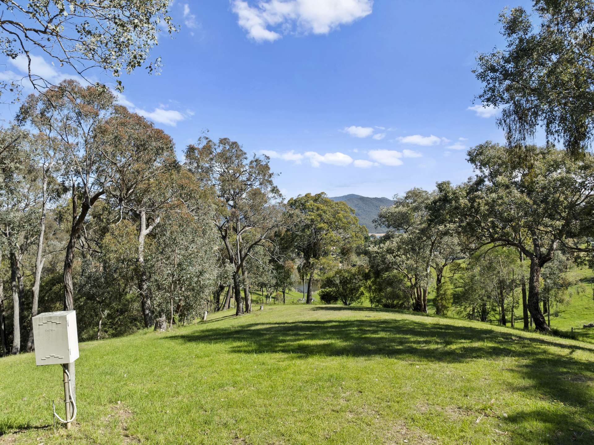 21 The Dress Circle, Mountain Bay For Sale by Farmbuy.com - image 3