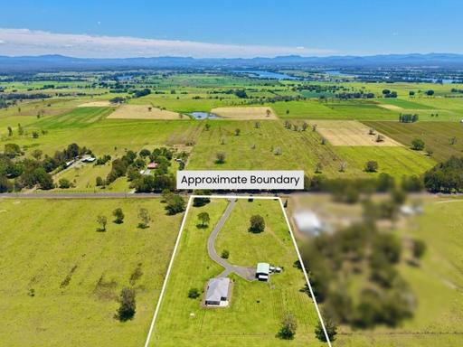 Farm For Sale - NSW - Oxley Island - 2430 - COUNTRY COMFORT CLOSE TO THE COAST 