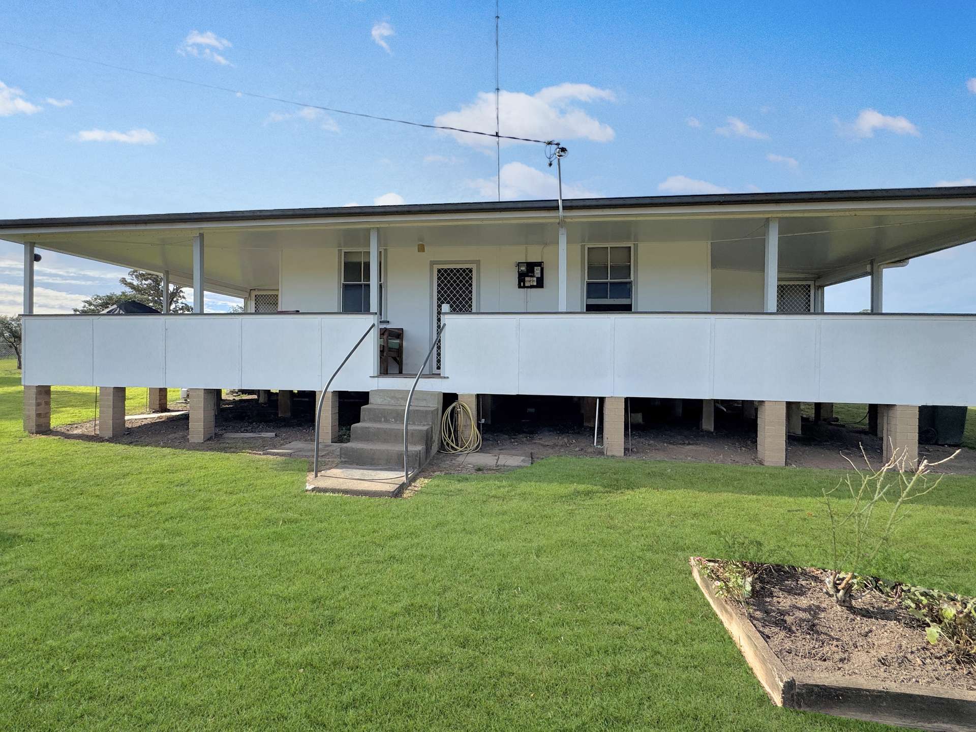 496 Llewellyn Road, Fine Flower For Sale by Farmbuy.com - image 9