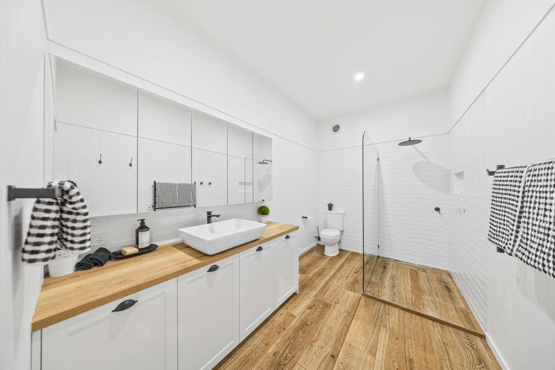 122 Cooroy Mountain Road, Cooroy For Sale by Farmbuy.com - image 21
