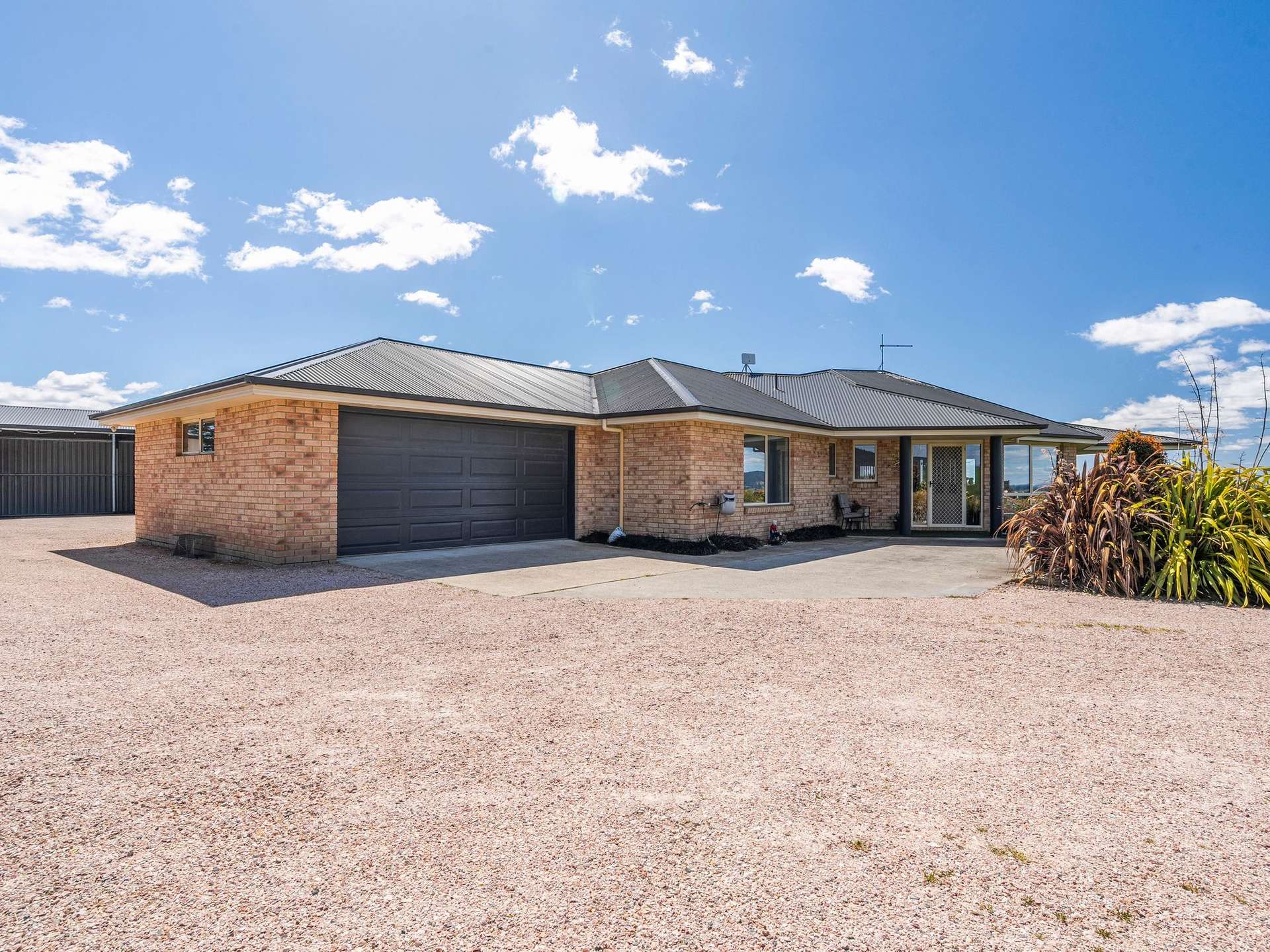 123 Careys Road, West Kentish For Sale by Farmbuy.com - image 2