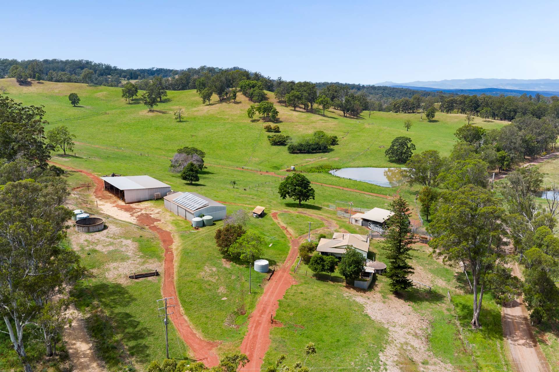203 Collingwood Road, Hampton Sold by Farmbuy.com - image 2