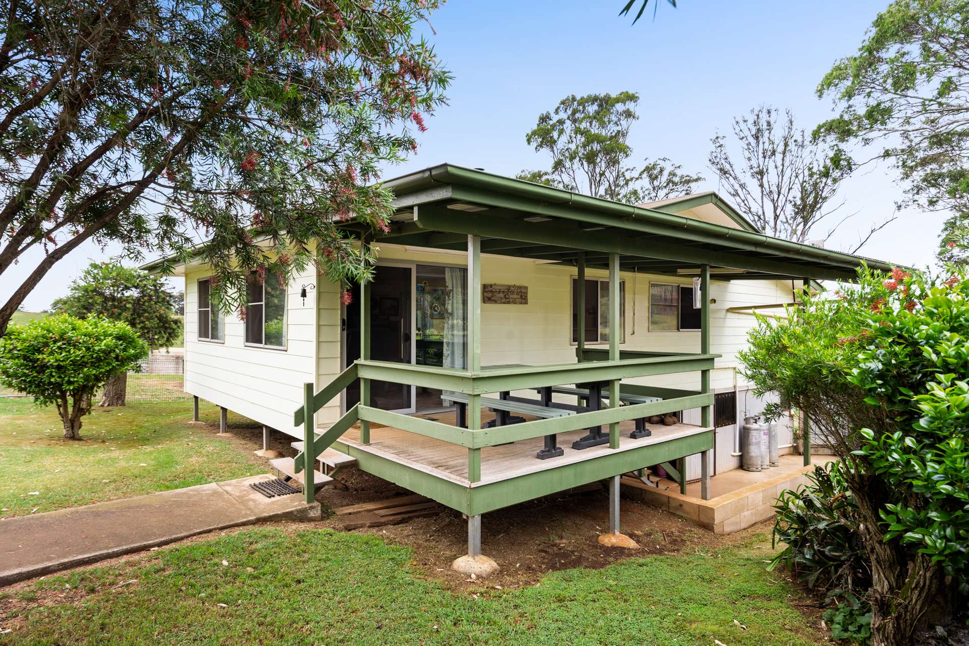 203 Collingwood Road, Hampton Sold by Farmbuy.com - image 4