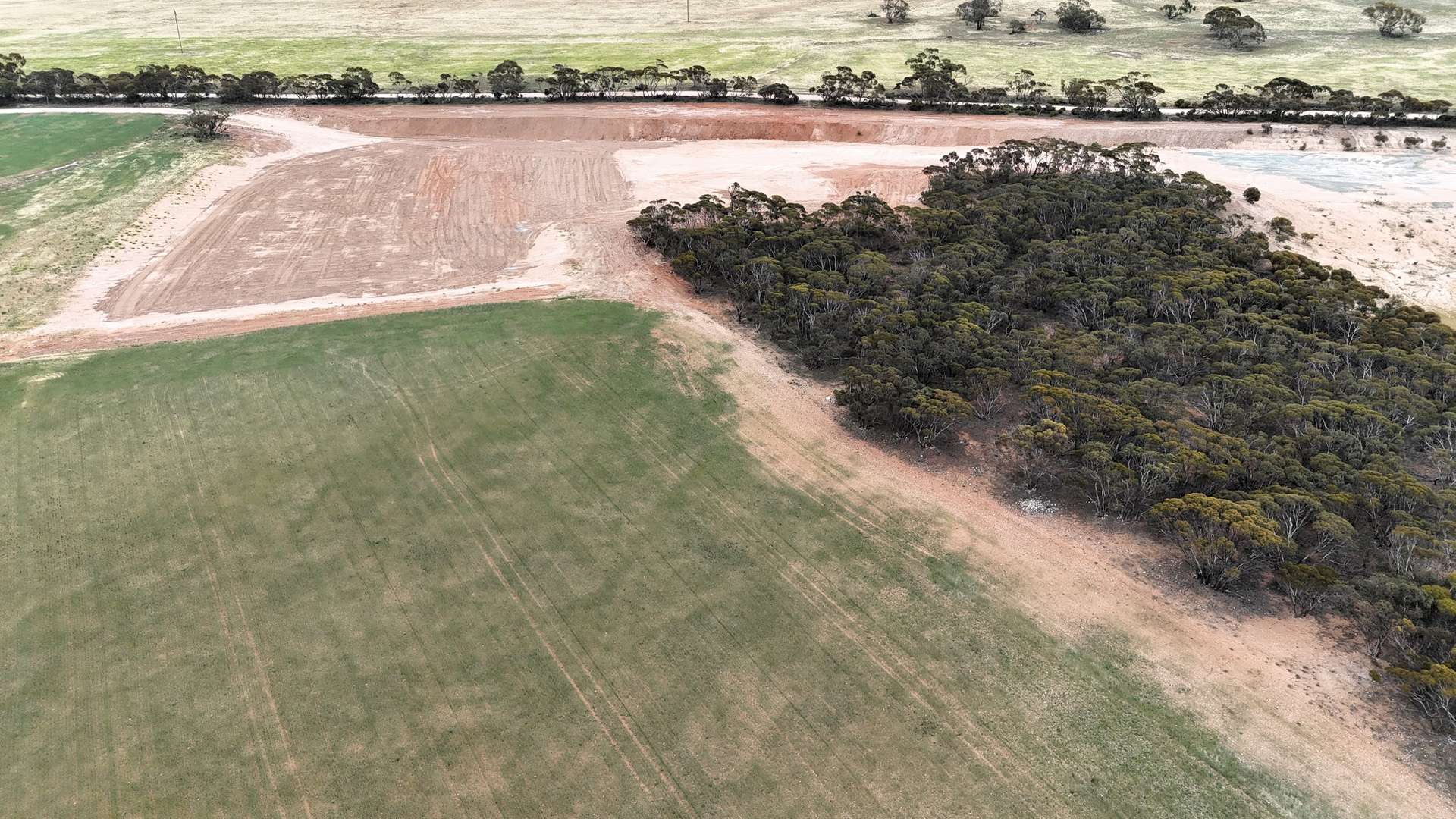 424 Quarry Road, Robertstown For Sale by Farmbuy.com - image 17