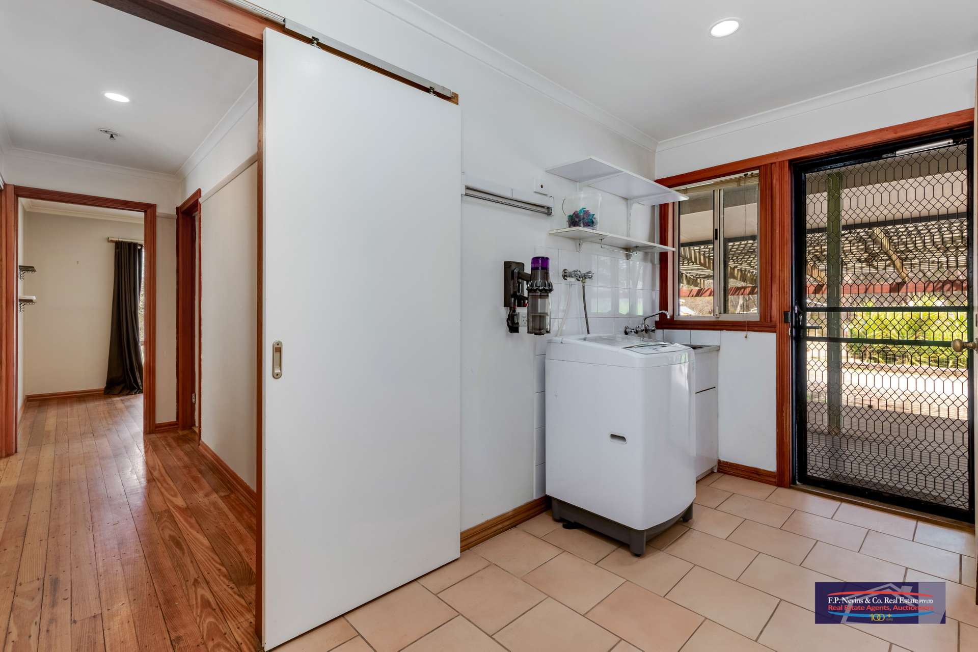 28 Macovoy Lane, Waanyarra For Sale by Farmbuy.com - image 7