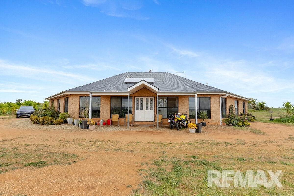 417 Twelve Mile Road, Yarragundry For Sale by Farmbuy.com - image 2