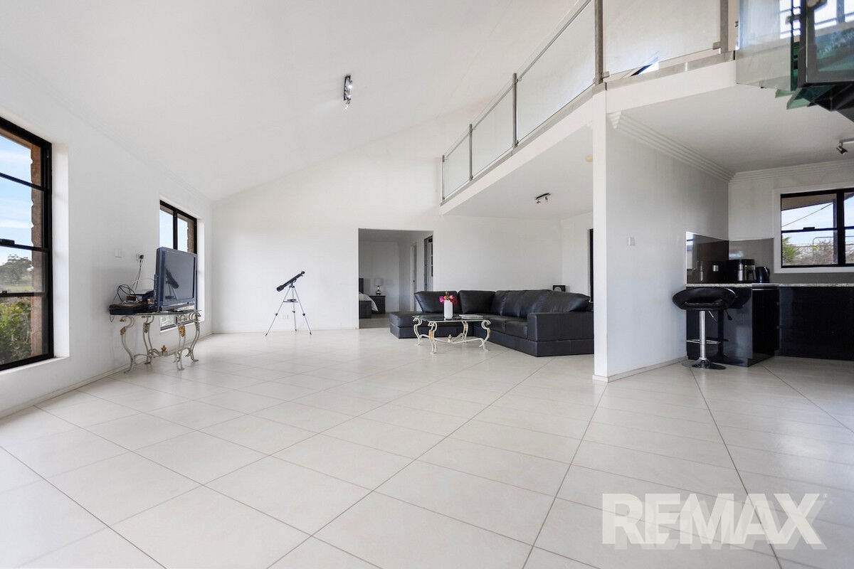 417 Twelve Mile Road, Yarragundry For Sale by Farmbuy.com - image 9