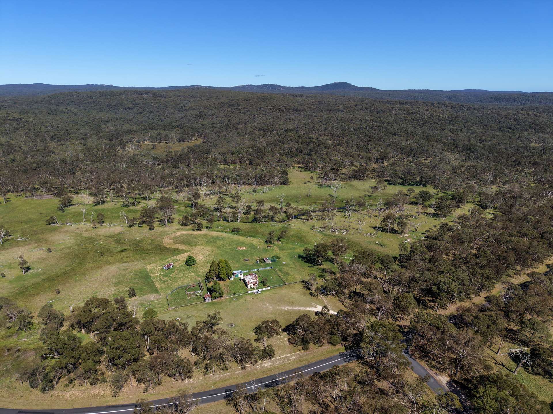 2153 Mount Lindesay Road, Tenterfield Sold by Farmbuy.com - image 2