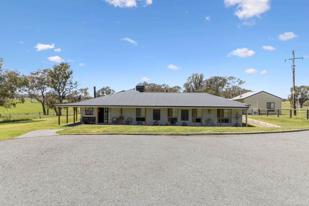 205 Pooleys Rd, Goulburn NSW 2580