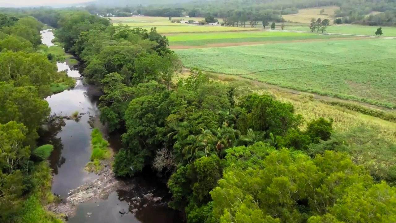 Finch Hatton For Sale by Farmbuy.com - image 2