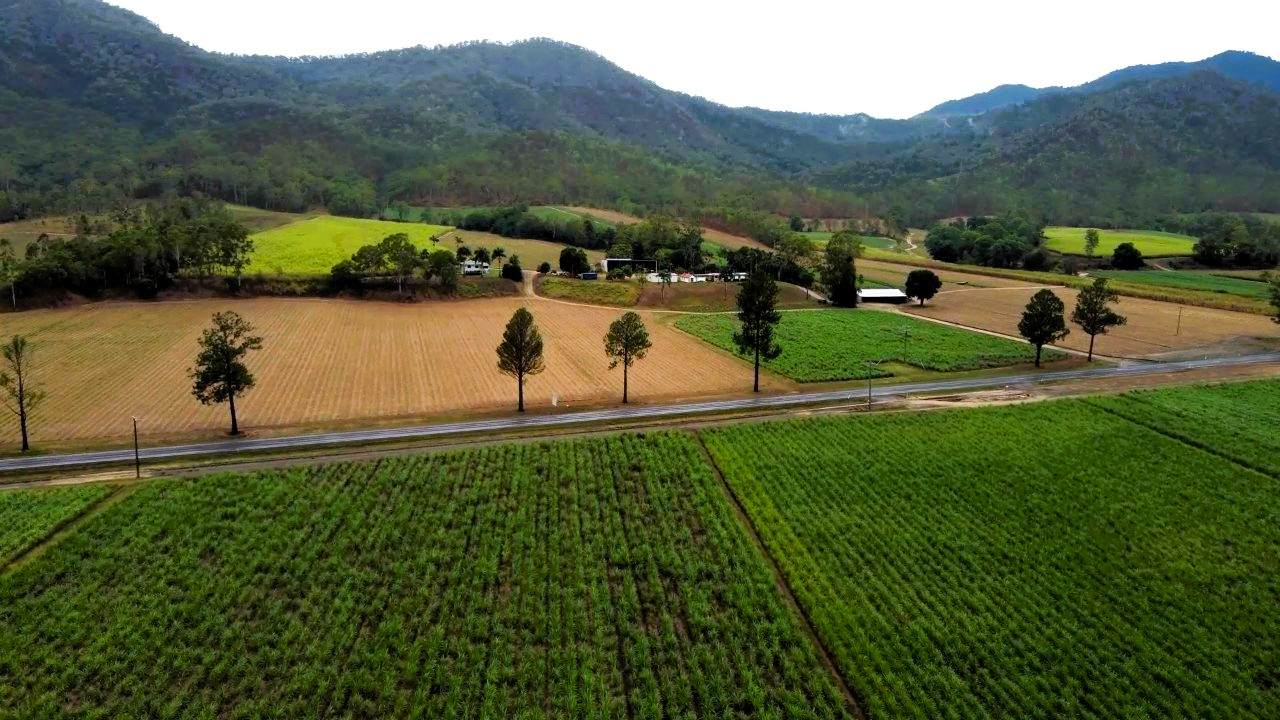 Finch Hatton For Sale by Farmbuy.com - image 1
