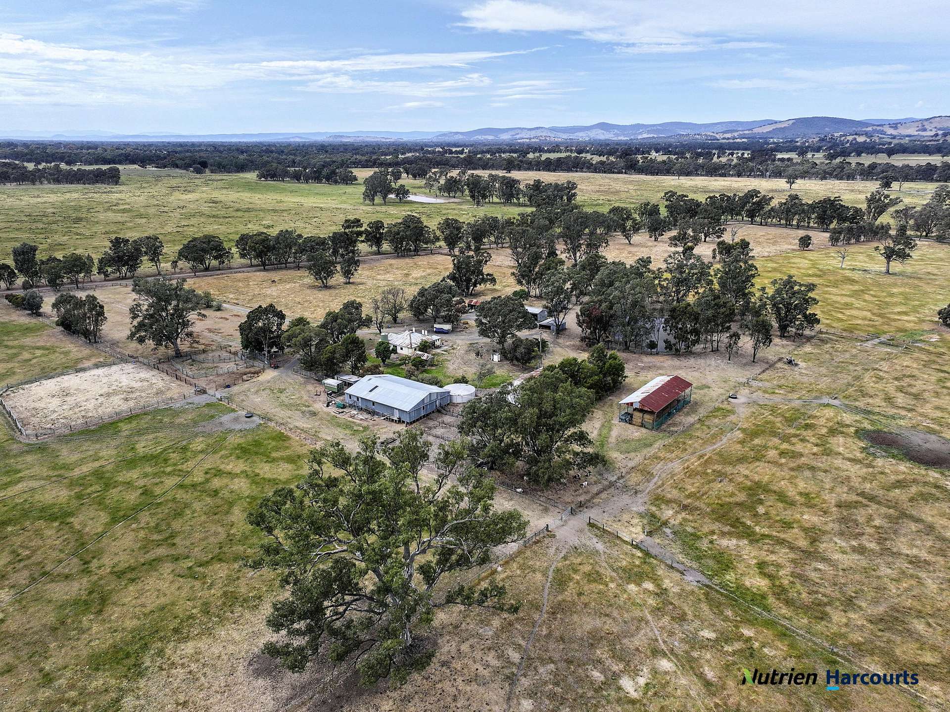 43 Robinson Road, Violet Town For Sale by Farmbuy.com - image 2
