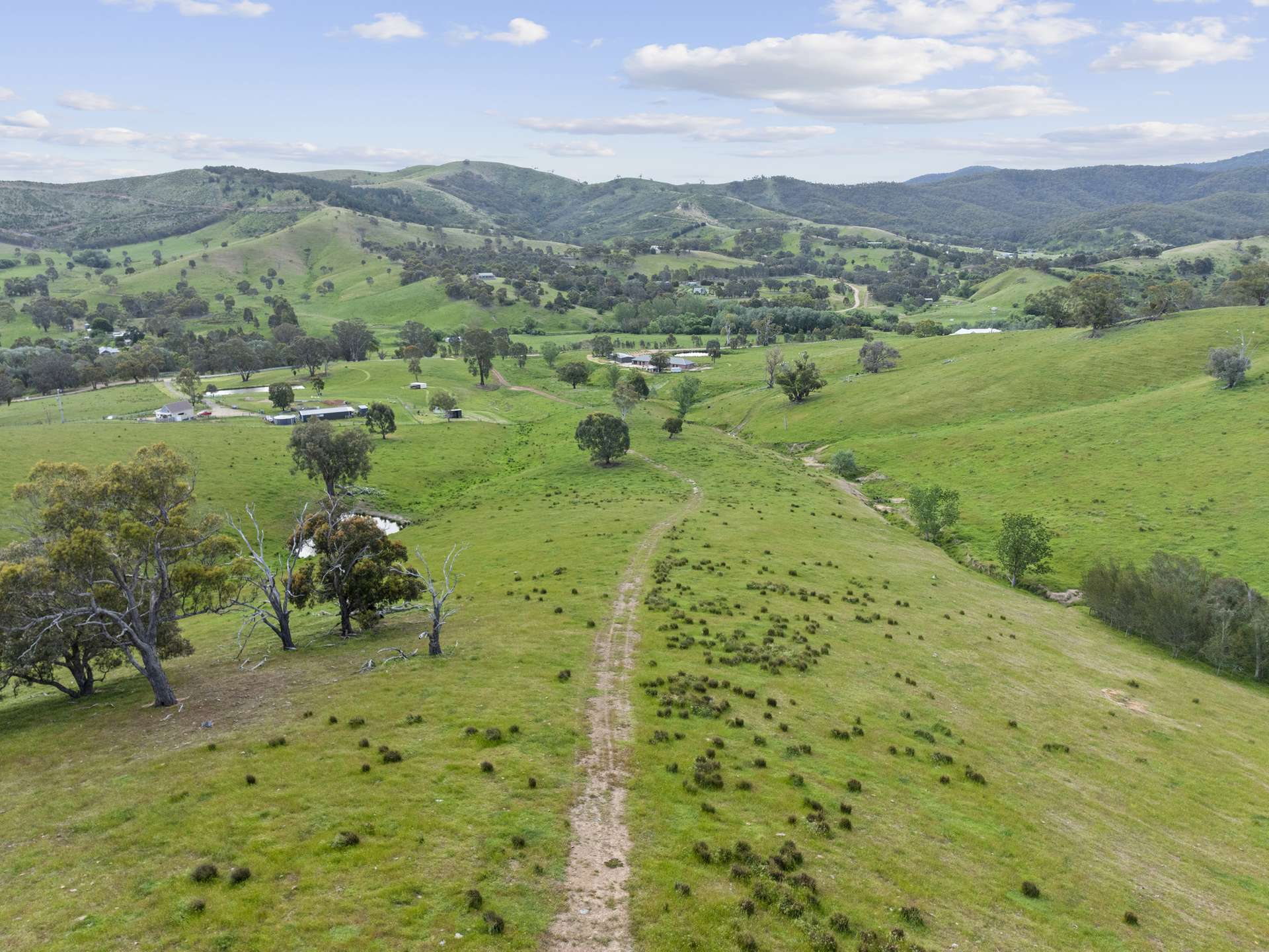 518 Glen Creek Road, Bonnie Doon For Sale by Farmbuy.com - image 2