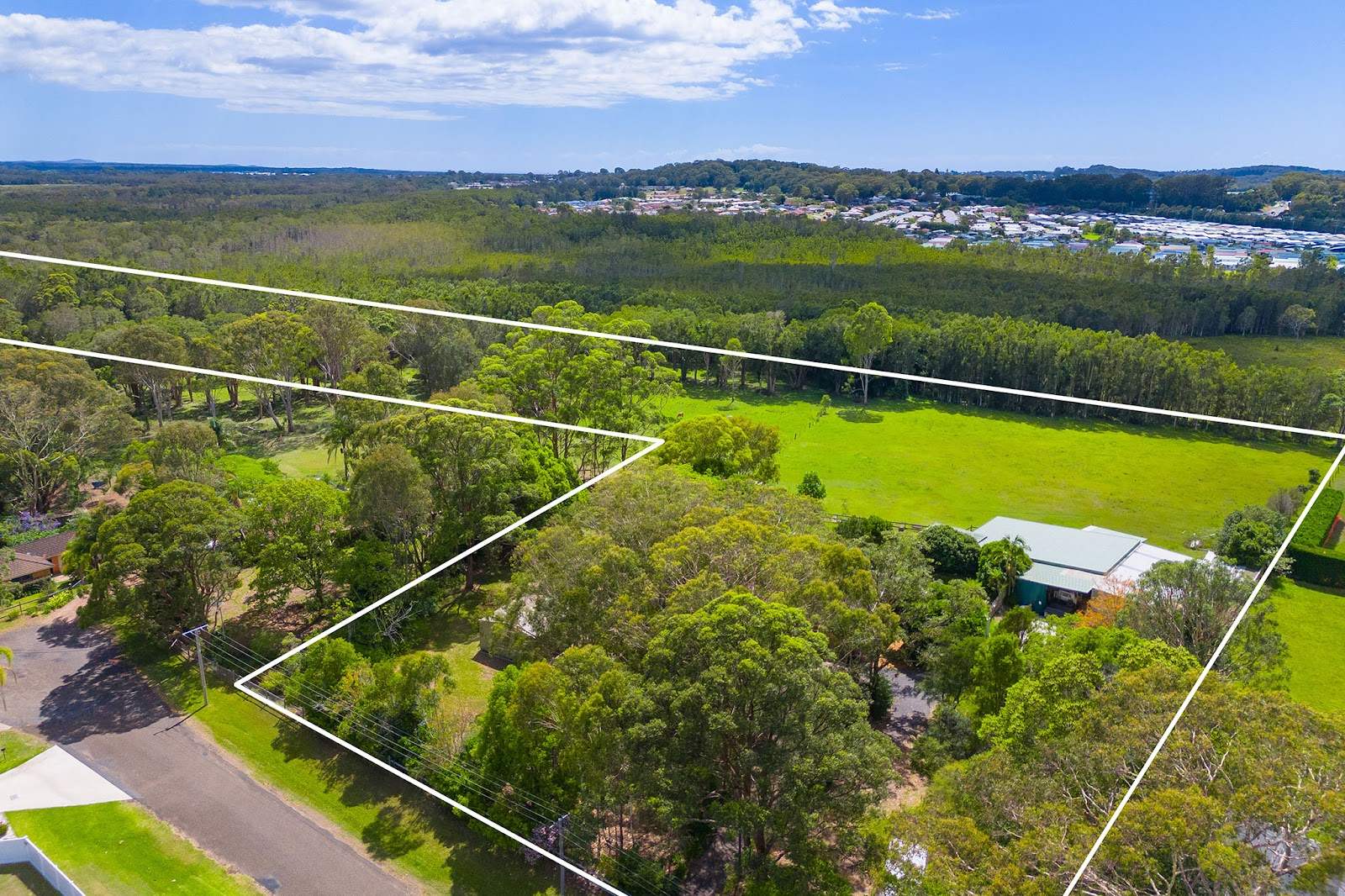 10 Lindfield Park Road, Port Macquarie For Sale by Farmbuy.com - image 1