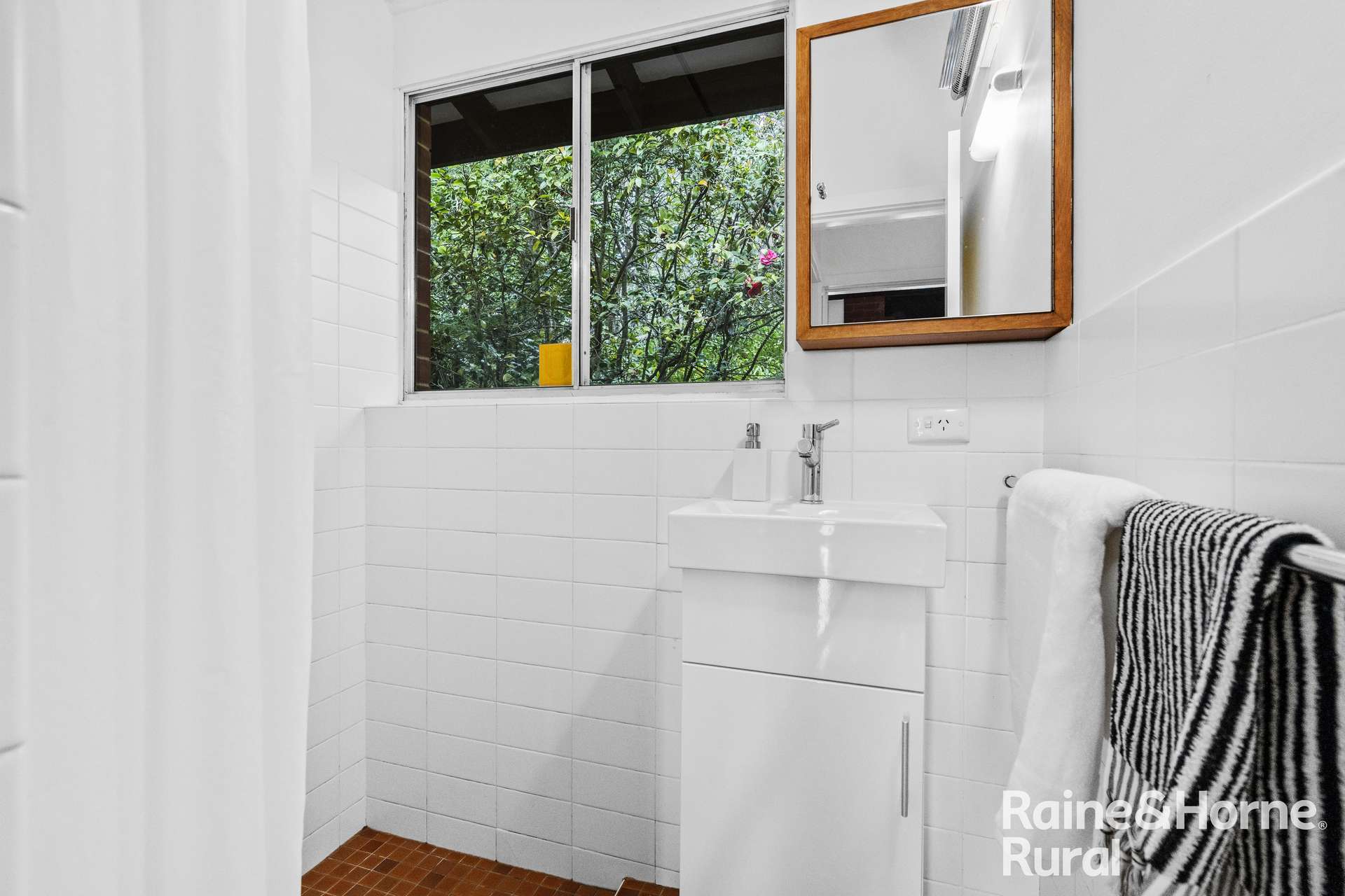 83 Cressbrook Road, Hindmarsh Valley For Sale by Farmbuy.com - image 17
