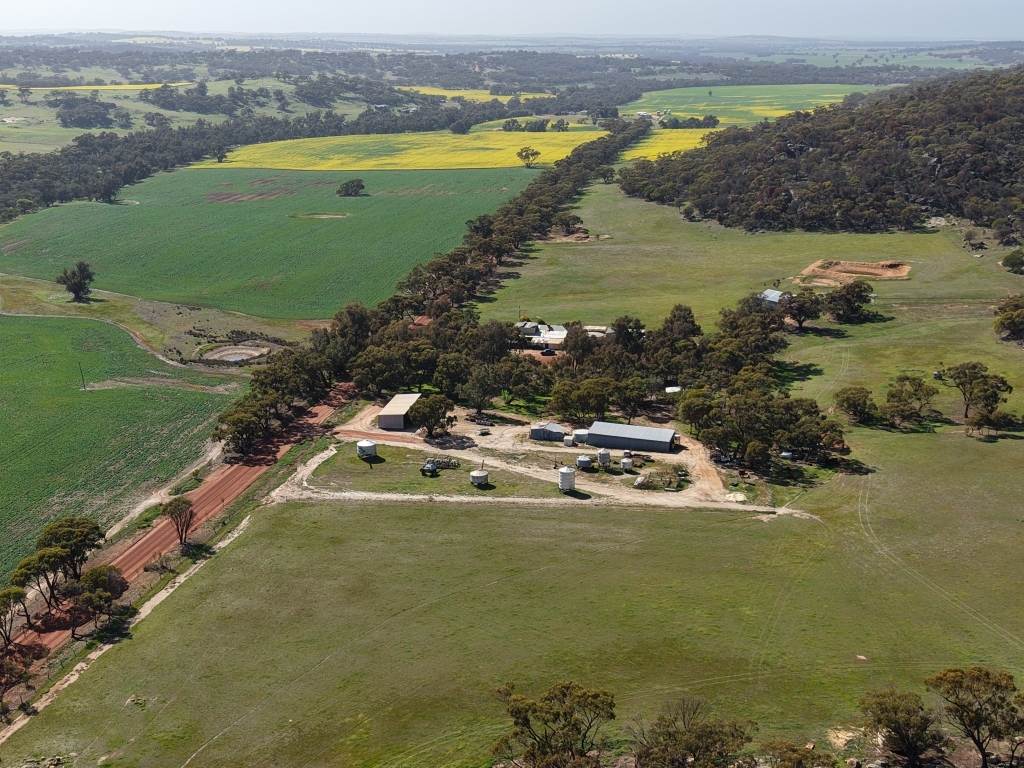 90 Hobbs Road, Dale For Sale by Farmbuy.com - image 6