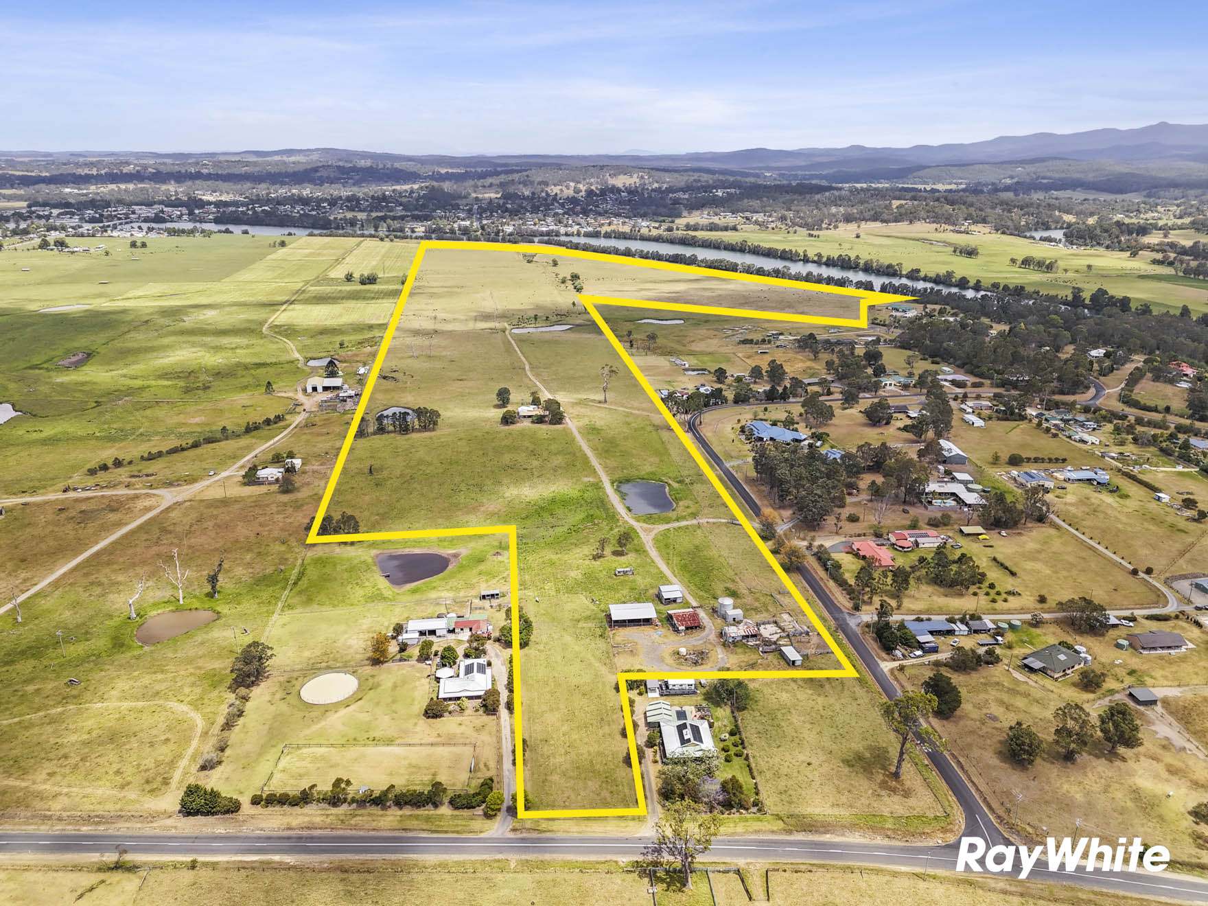 8 Glenduart Grove, Moruya For Sale by Farmbuy.com - image 28
