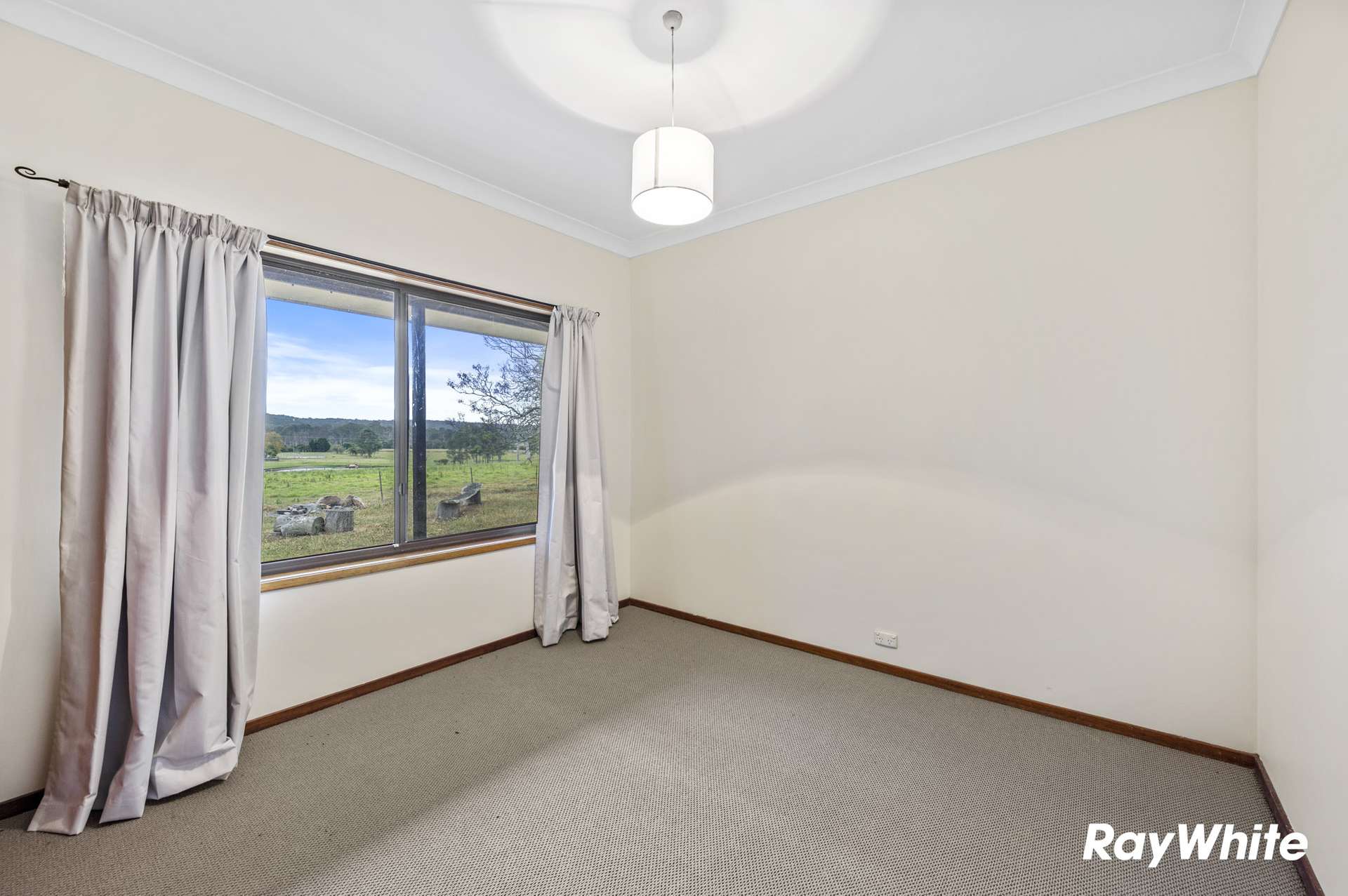8 Glenduart Grove, Moruya For Sale by Farmbuy.com - image 16