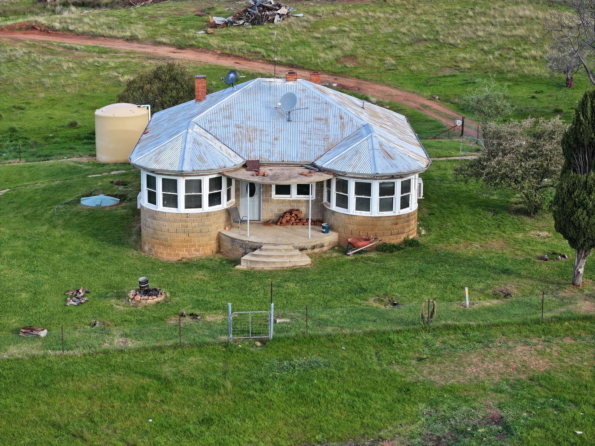 'Rosewood' 850 Pulletop Road, Big Springs For Sale by Farmbuy.com - image 3