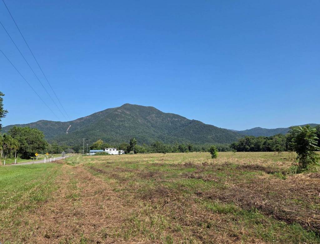 Lot 20&comma; 20 Mount Gardiner Road, Bemerside QLD 4850