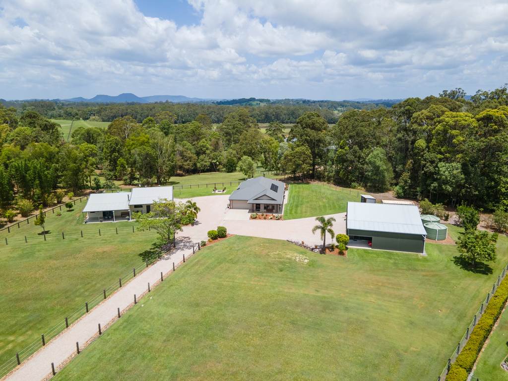 12 Figbird Court, Lake Macdonald QLD 4563
