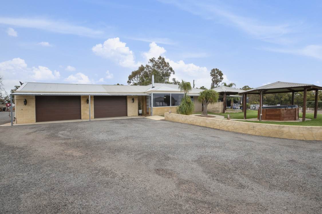 611 Coolup Road East, Meelon For Sale by Farmbuy.com - image 34