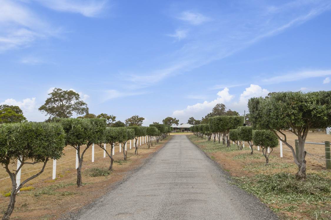 611 Coolup Road East, Meelon For Sale by Farmbuy.com - image 3
